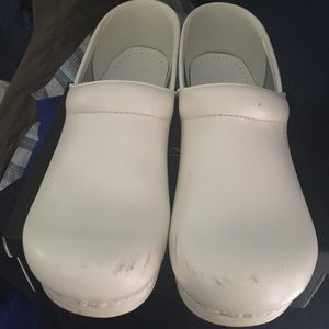 Dansko  Eu 44 clogs
